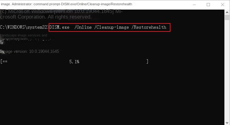 Digite o comando DISM.exe /Online /Cleanup-image /Restorehealth